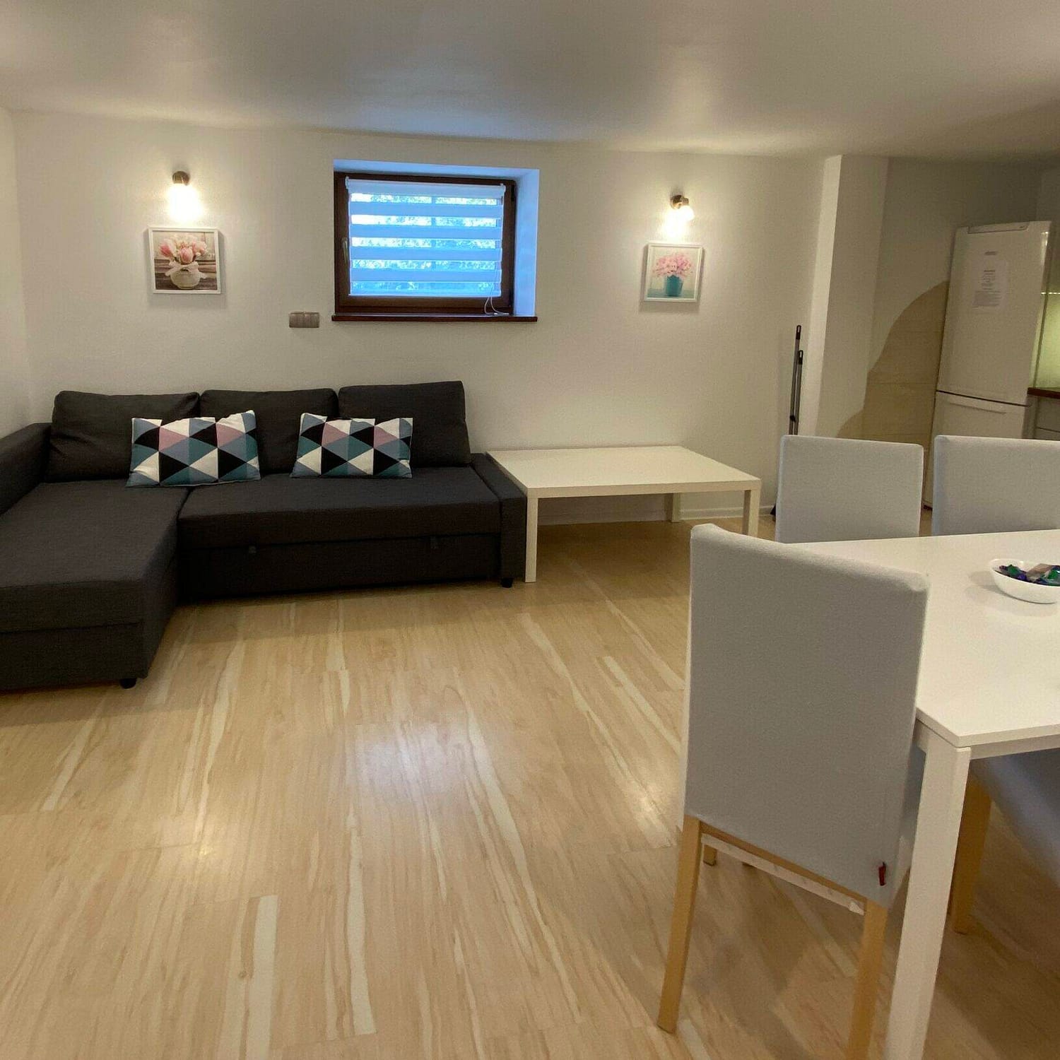 Apartament - zdjecie na gorze